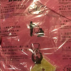 NWT still in package 10pc ecofriendly sky lanterns